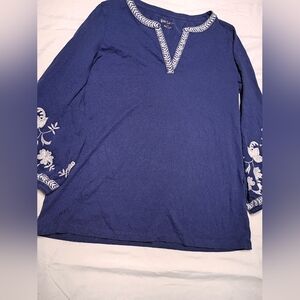 Lilly Pulitzer Navy + White Floral Detail